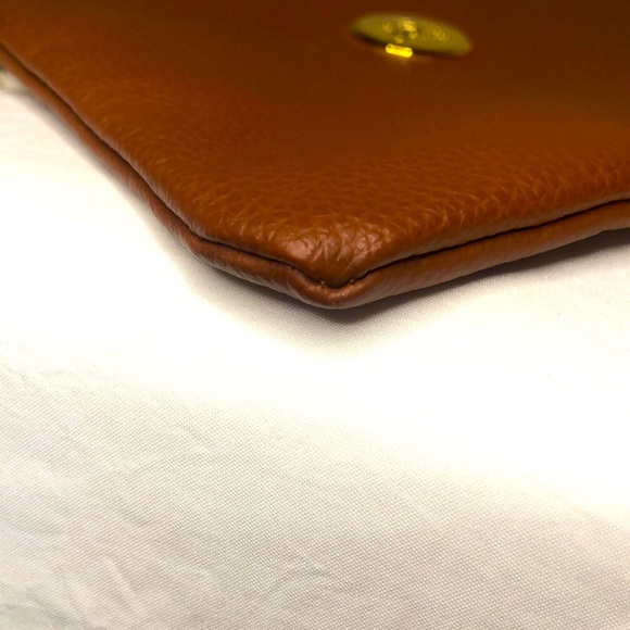 JOY MANGANO brown pebble leather wristlet. - Picture 10 of 10